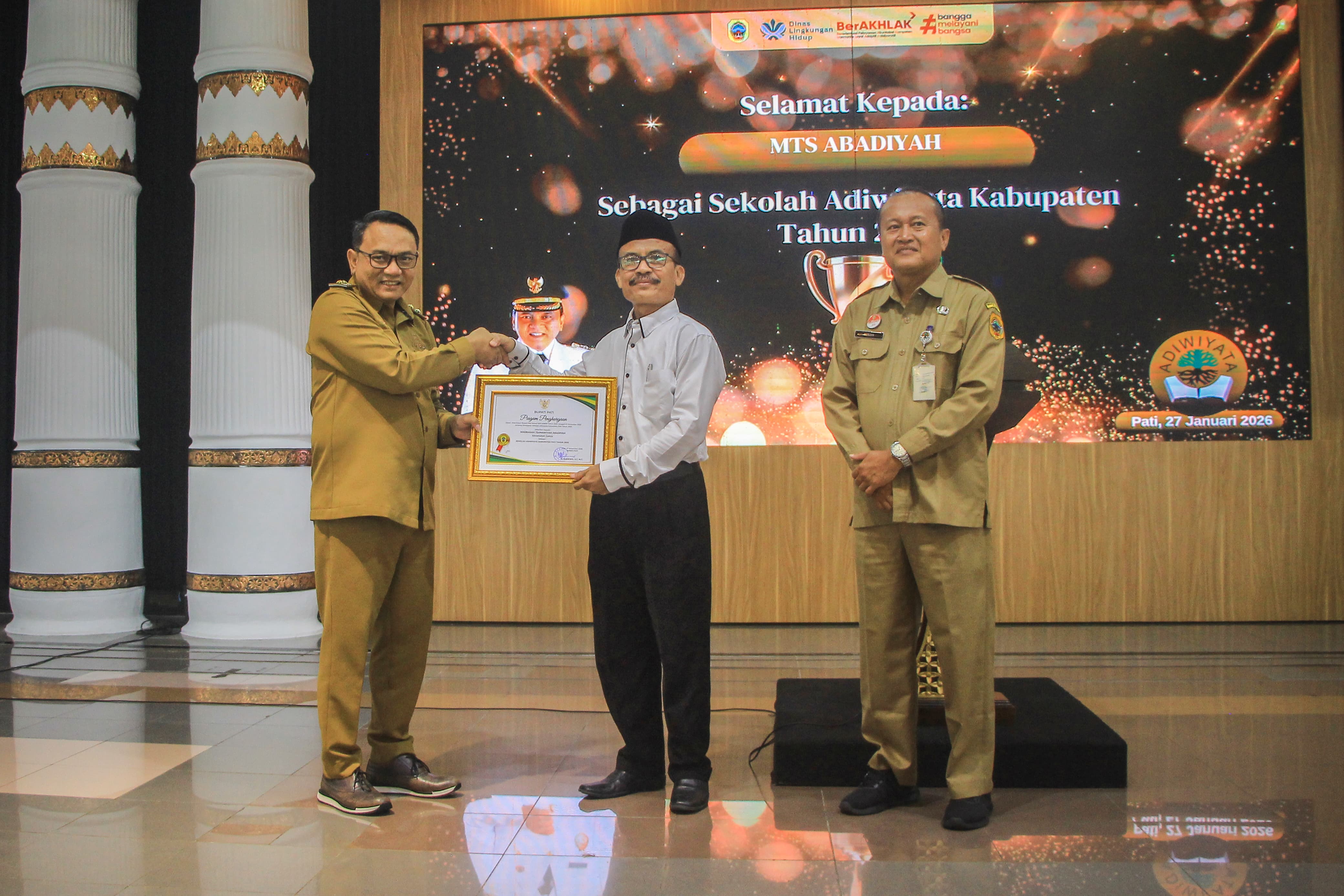 Sabet Penghargaan Sekolah Adiwiyata 2025, MTs Abadiyah Menjadi Madrasah Ramah Lingkungan