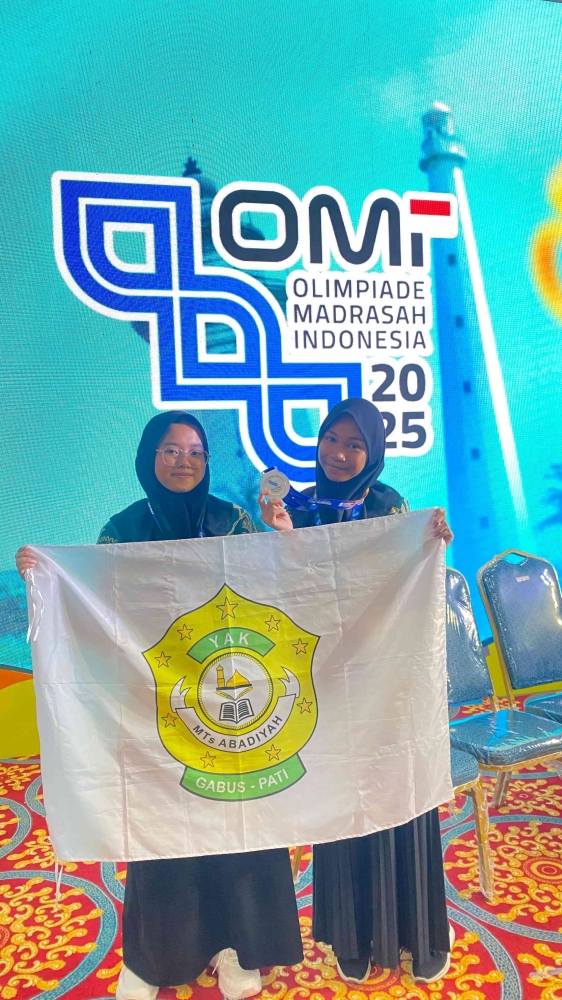 MTs Abadiyah Raih Medali Perak OMI 2025: Inovasi "Fisher SOS" Kuatkan Akar Riset Madrasah